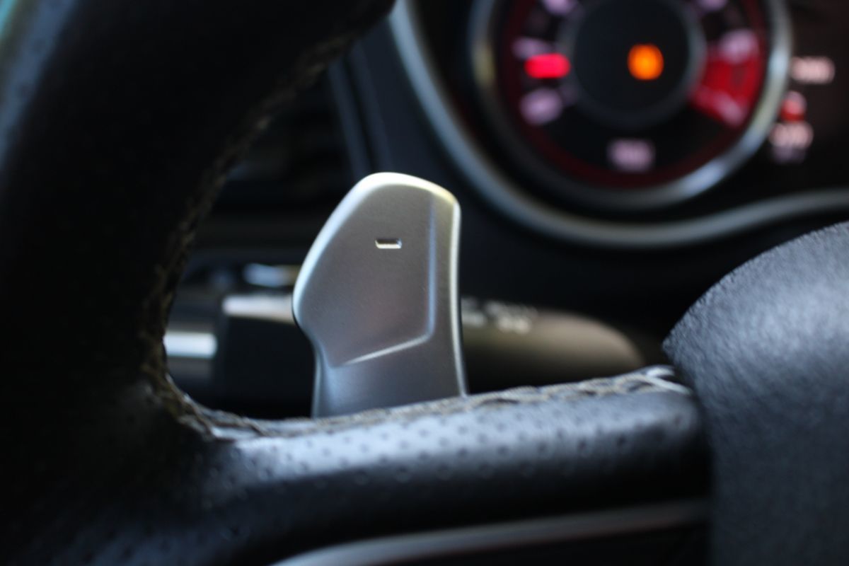 2015 Dodge Challenger SRT8 392 photo 34