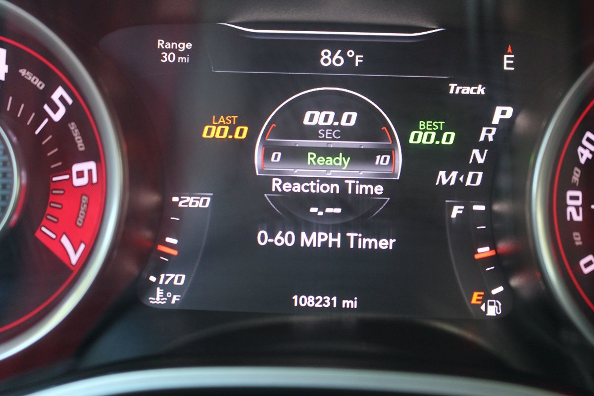 2015 Dodge Challenger SRT8 392 photo 25