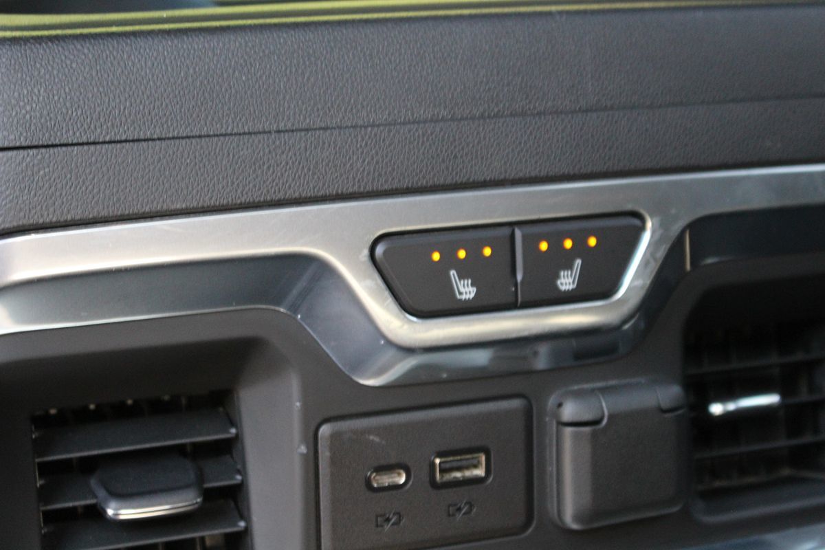 2021 GMC Sierra 1500 AT4 - Photo 17