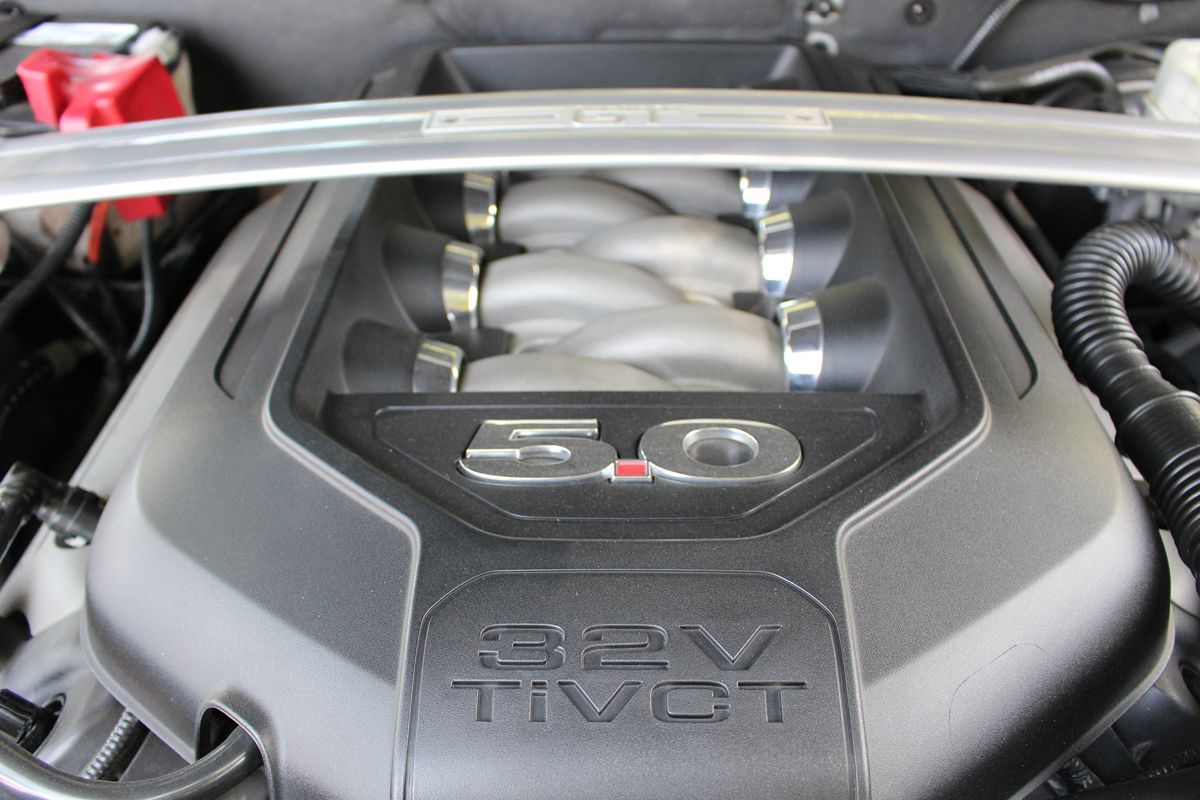 2014 Ford Mustang GT Premium photo 33