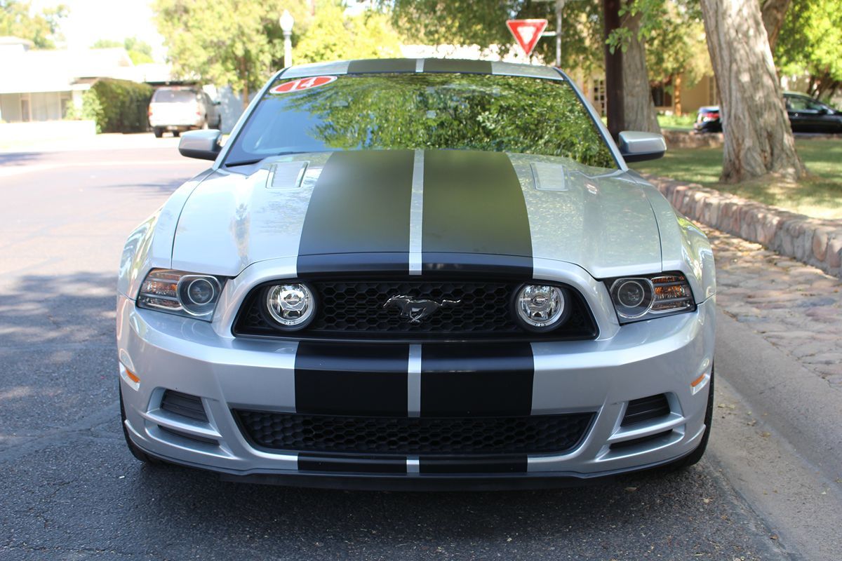 2014 Ford Mustang GT Premium photo 4