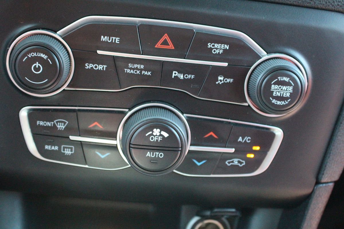 2018 Dodge Charger R/T Scat Pack photo 39