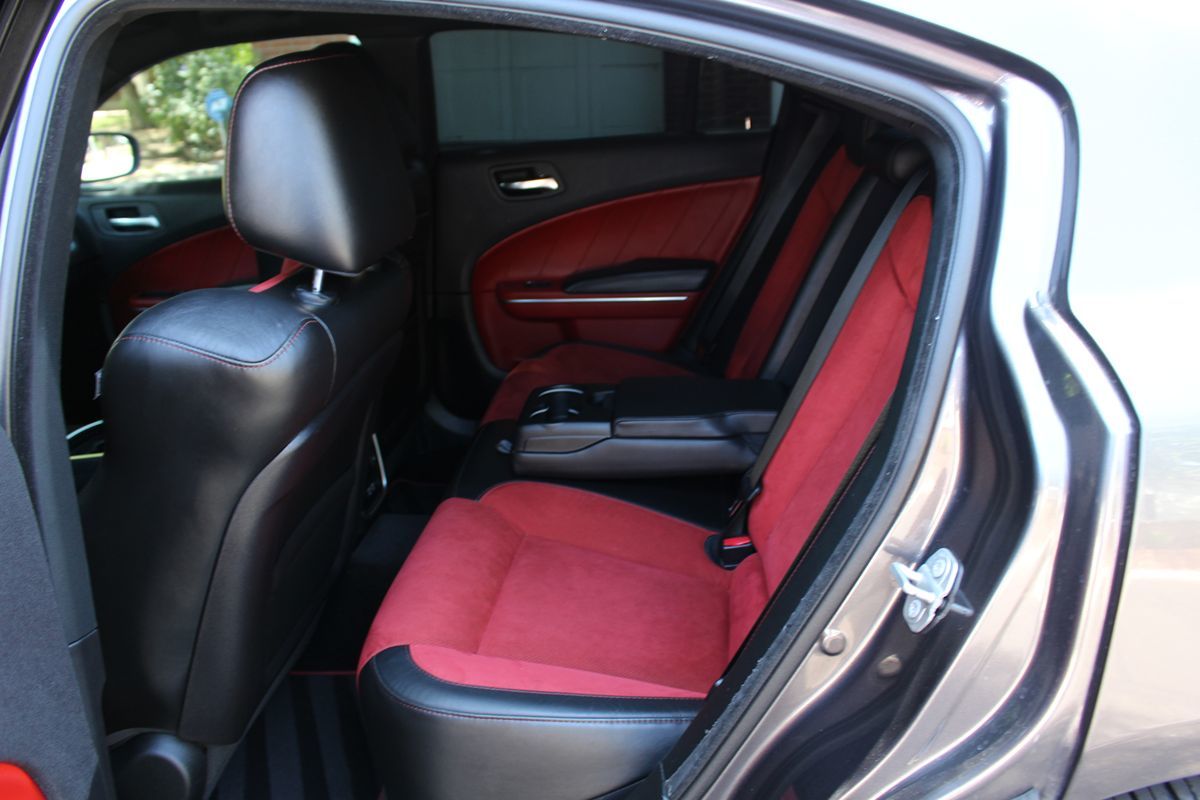 2018 Dodge Charger R/T Scat Pack photo 13