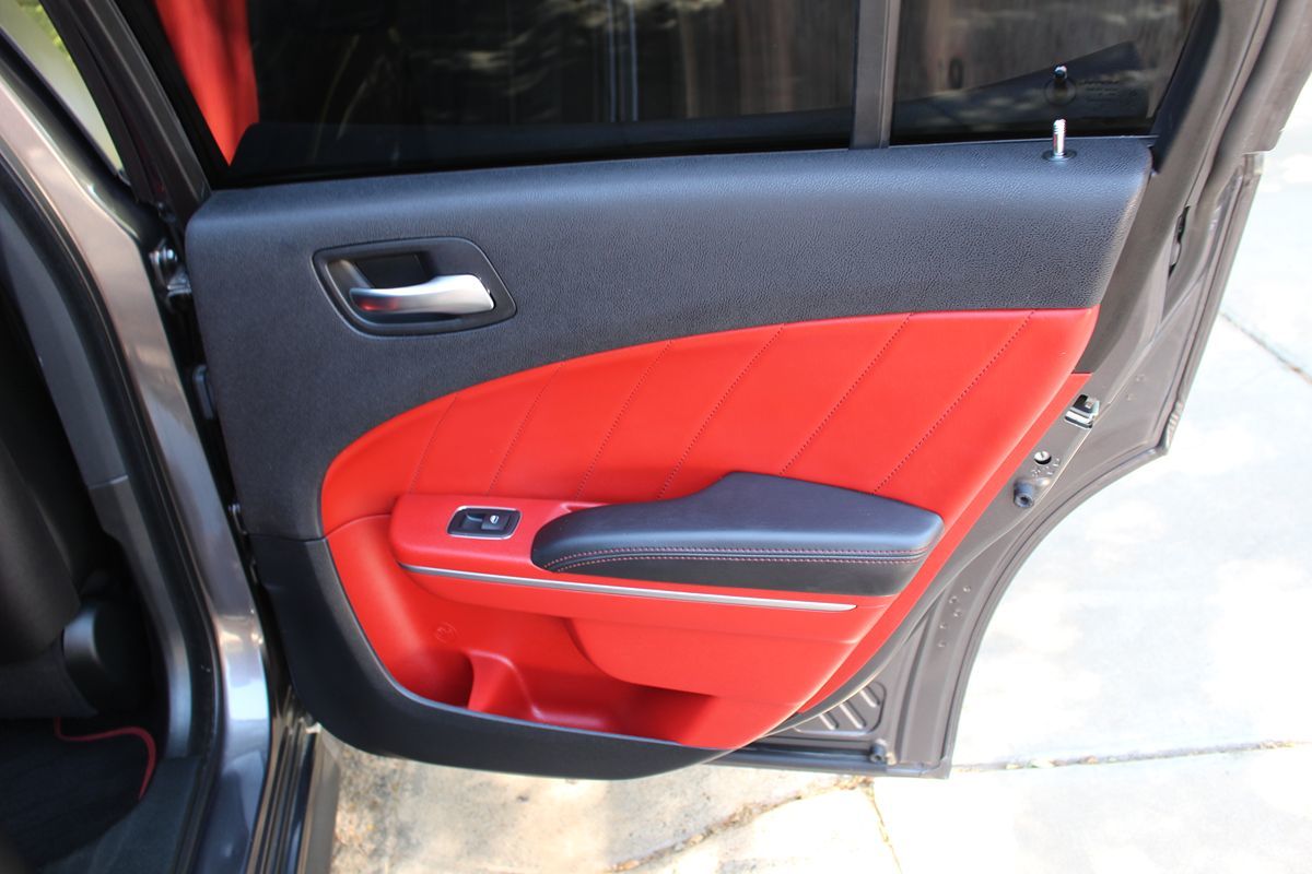 2018 Dodge Charger R/T Scat Pack photo 17
