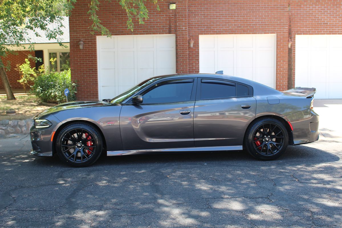 2018 Dodge Charger R/T Scat Pack photo 2