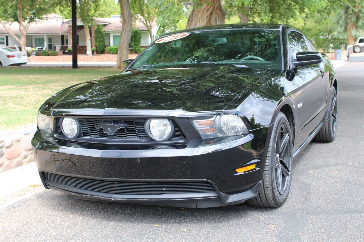 2011 Ford Mustang GT Premium photo 20