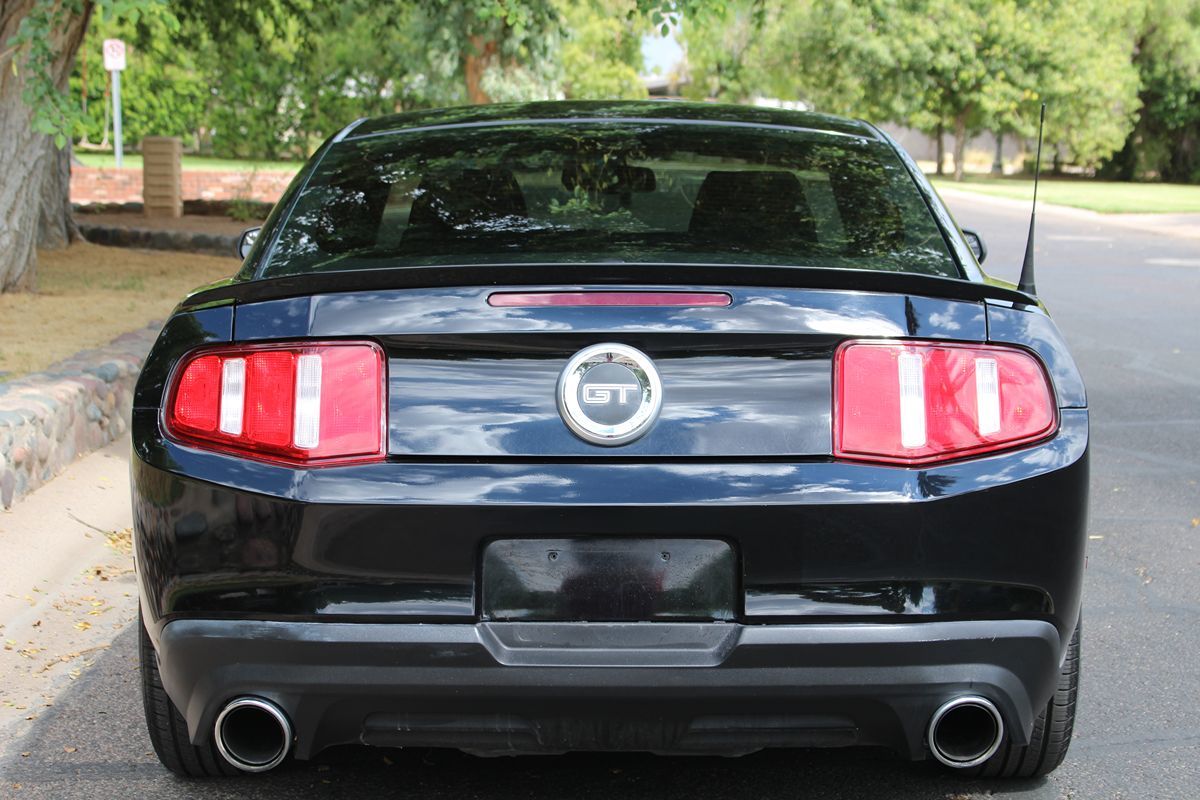 2011 Ford Mustang GT Premium photo 5