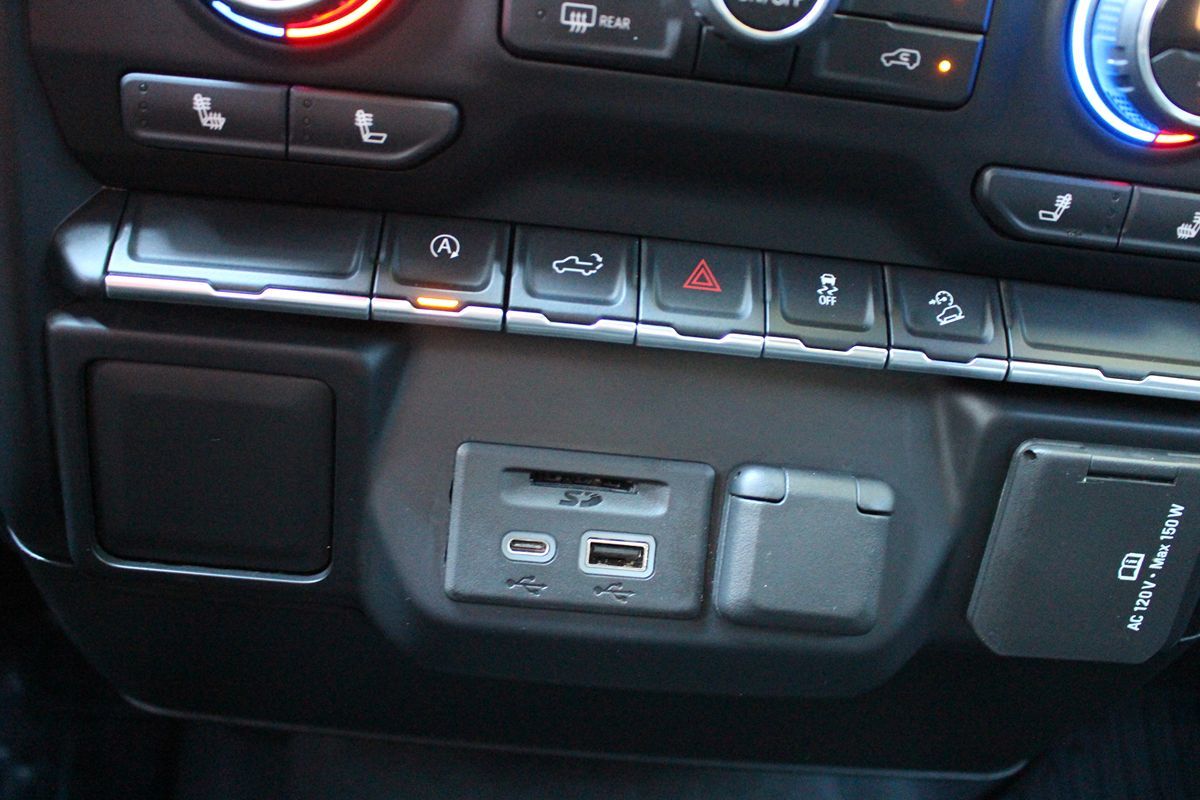 2019 Chevrolet Silverado 1500 LT photo 26