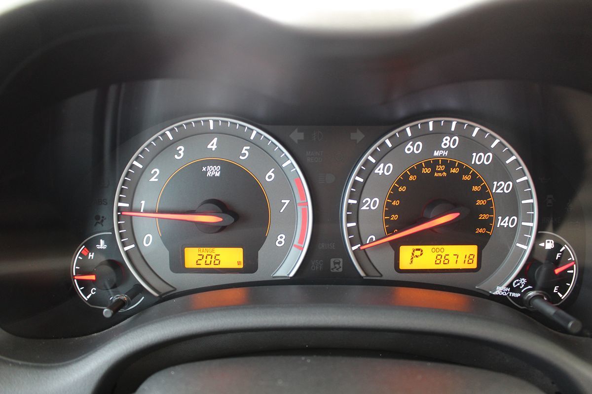 2010 Toyota Corolla S photo 18