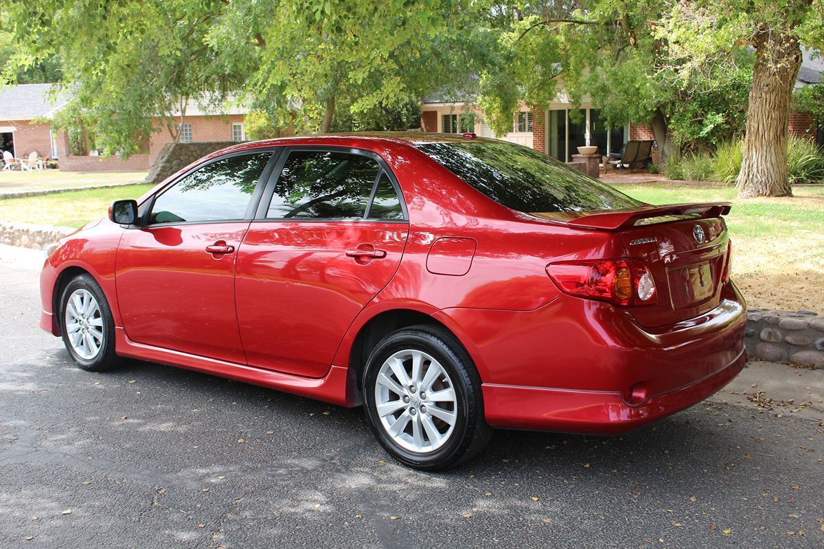 2010 Toyota Corolla S photo 26