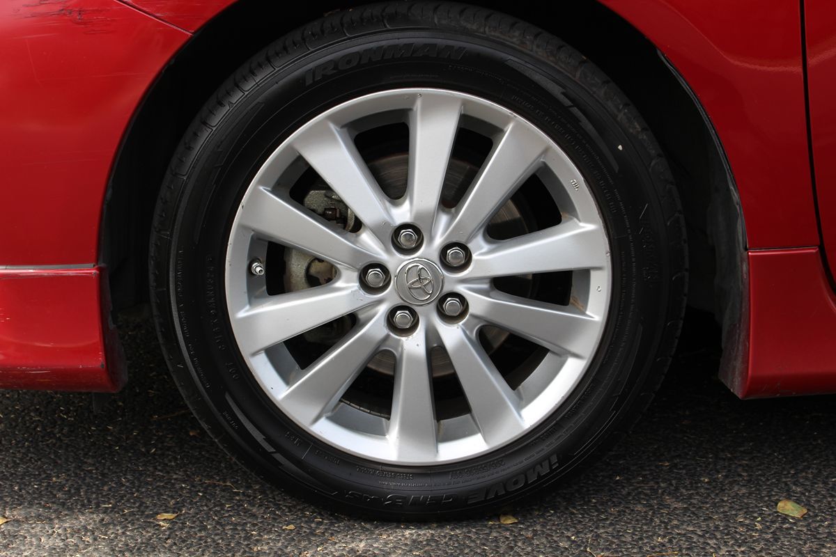 2010 Toyota Corolla S photo 35
