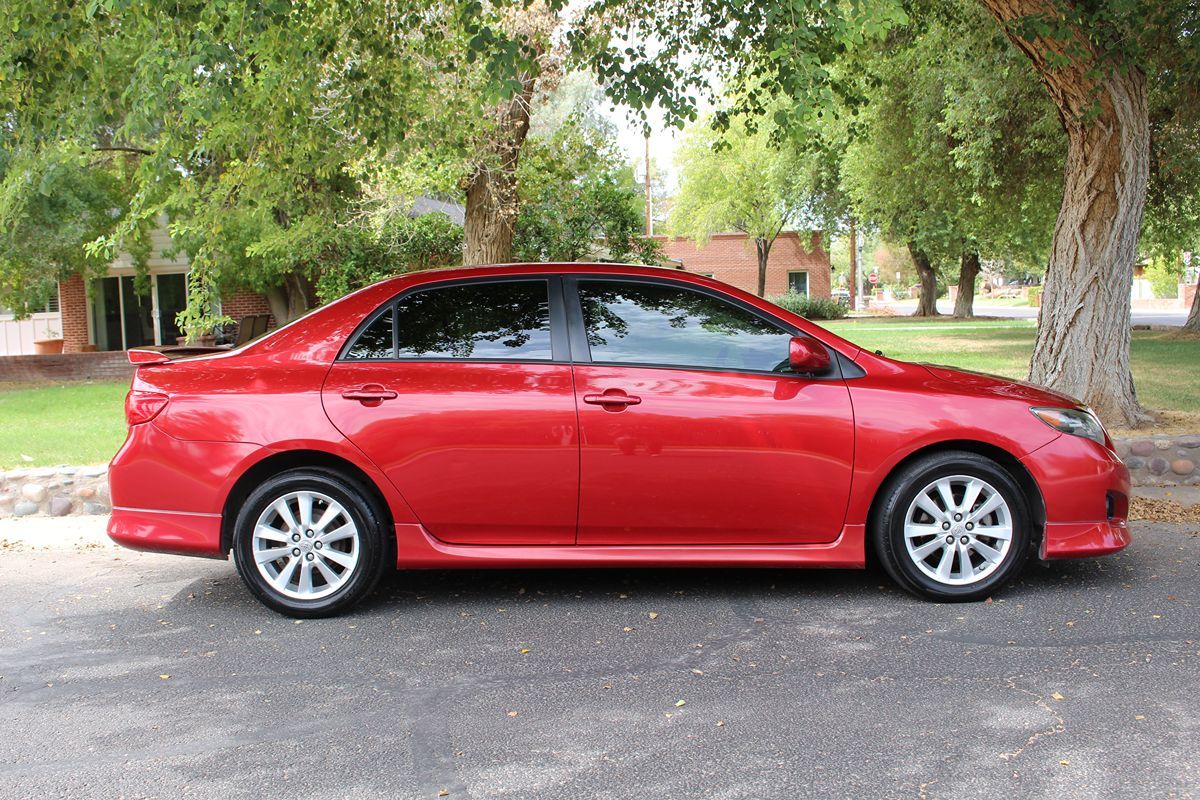 2010 Toyota Corolla S photo 3