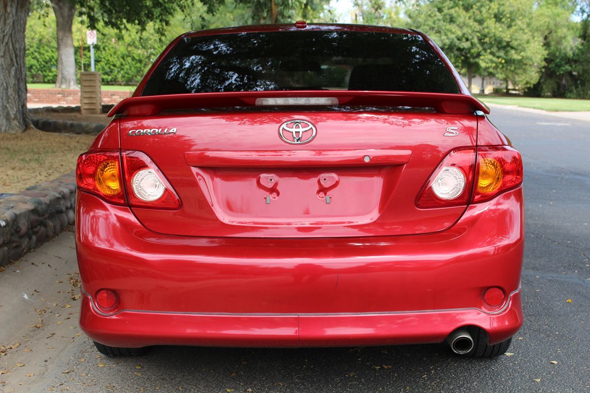 2010 Toyota Corolla S photo 31