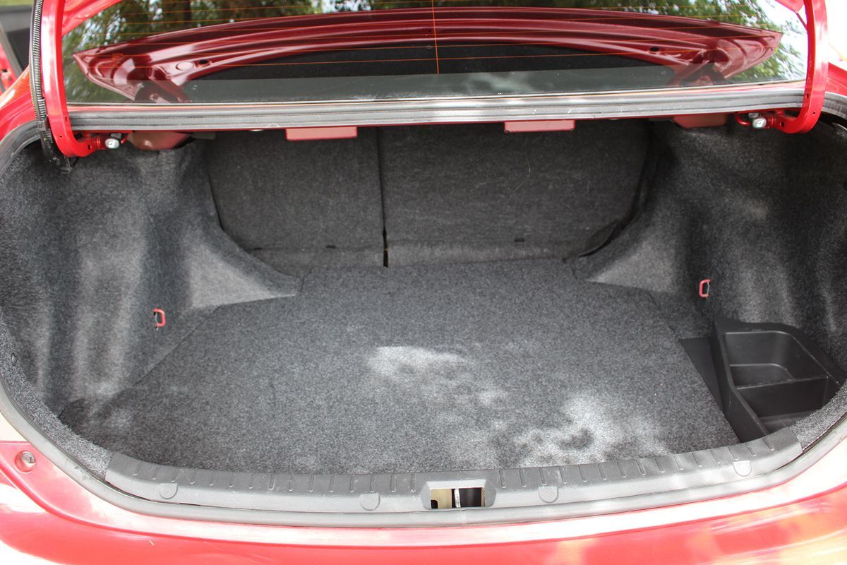 2010 Toyota Corolla S photo 16