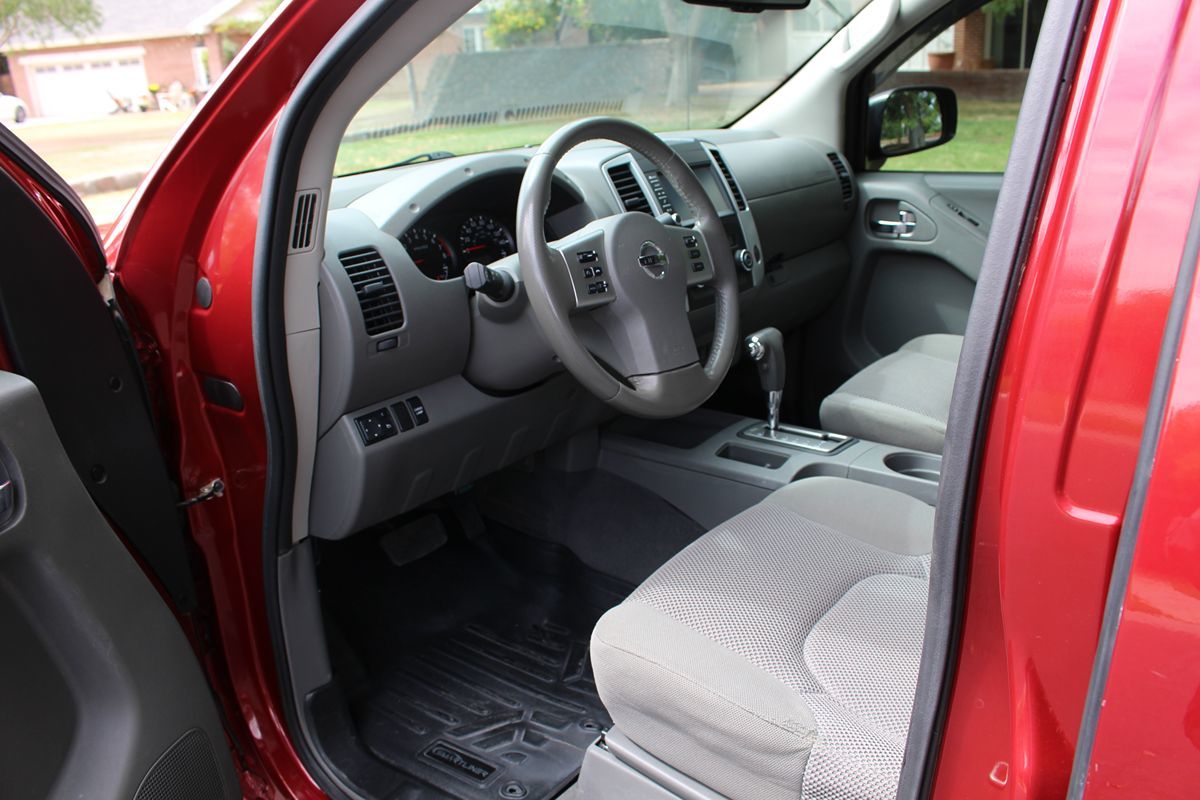 2019 Nissan Frontier SV photo 7