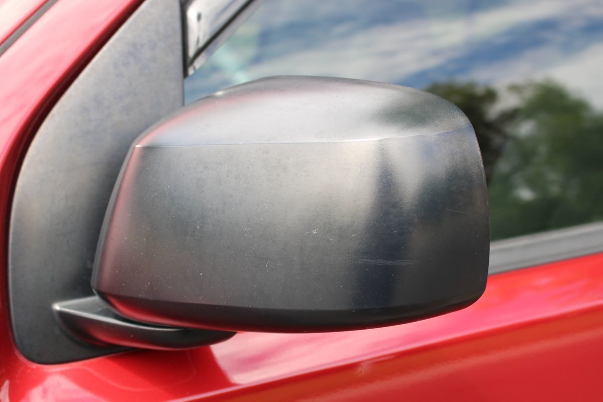 2019 Nissan Frontier SV photo 38