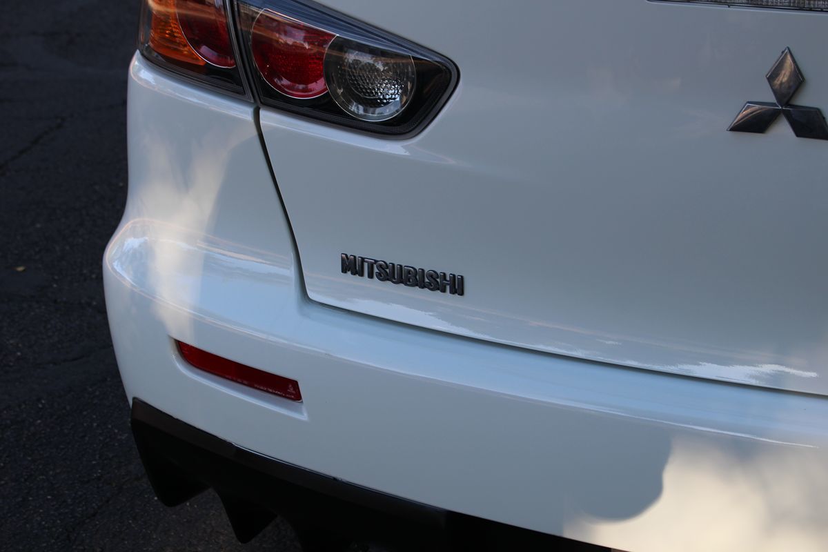 2012 Mitsubishi Lancer Evolution MR photo 47
