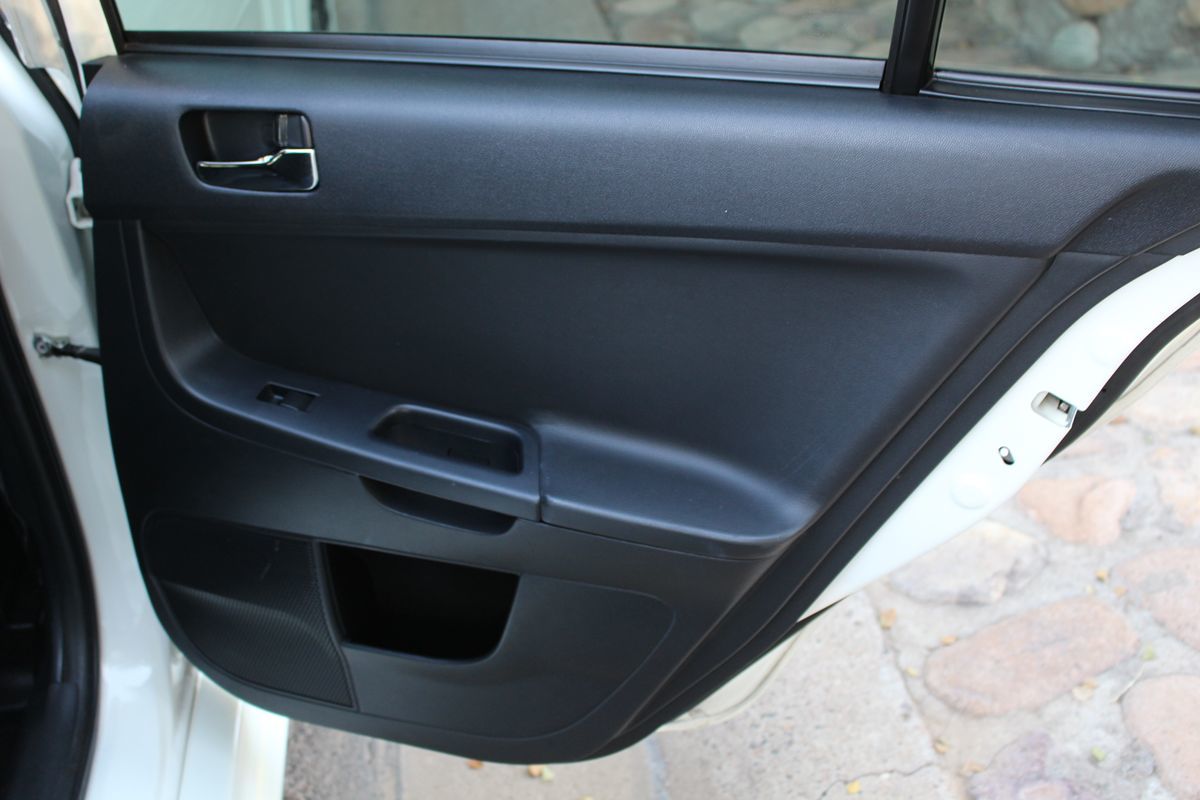 2012 Mitsubishi Lancer Evolution MR photo 15