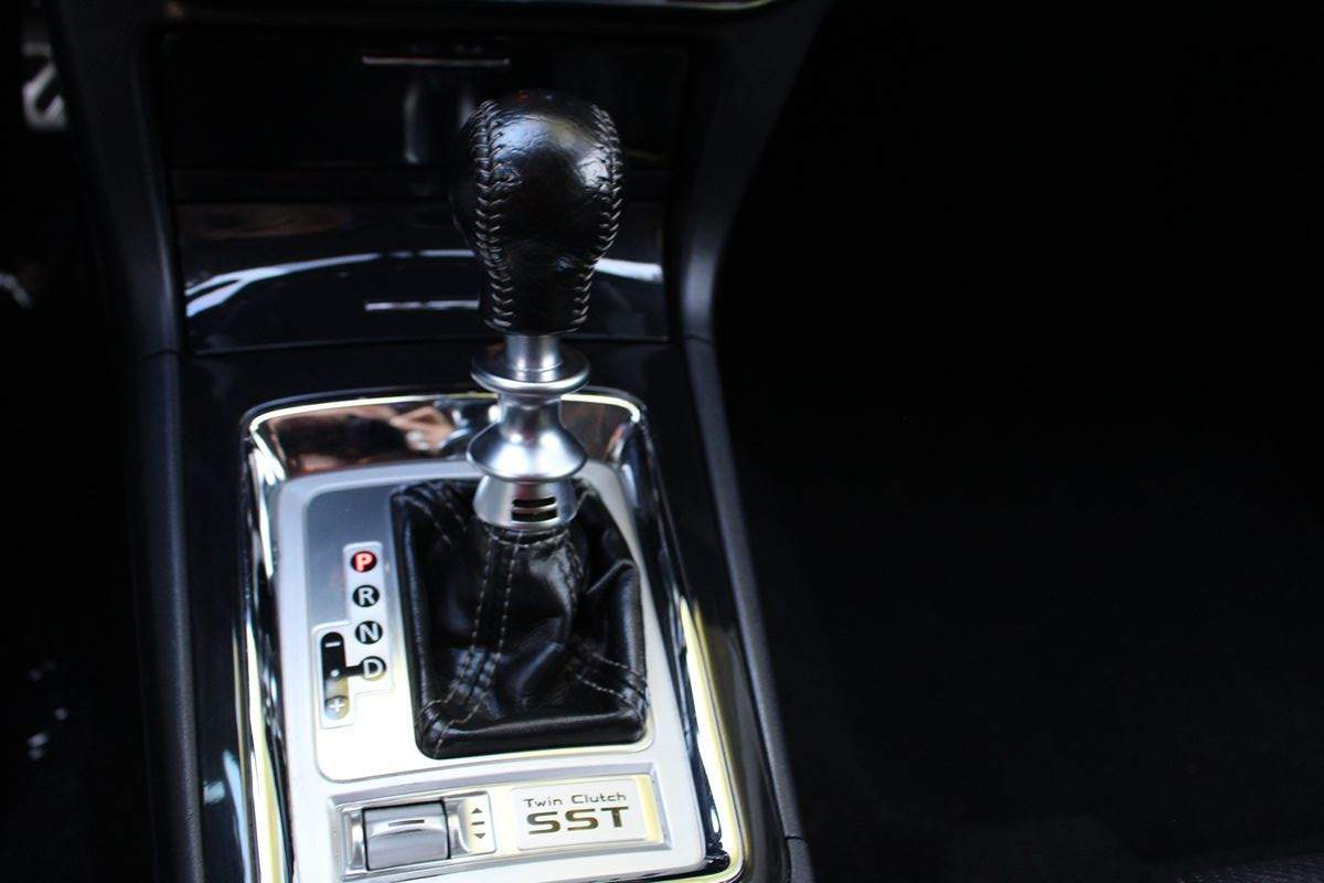 2012 Mitsubishi Lancer Evolution MR photo 32