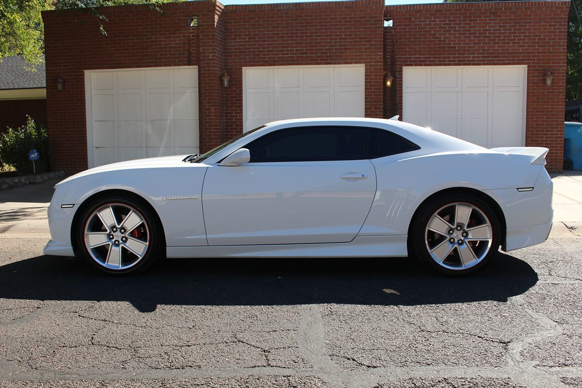 2011 Chevrolet Camaro 2SS photo 2