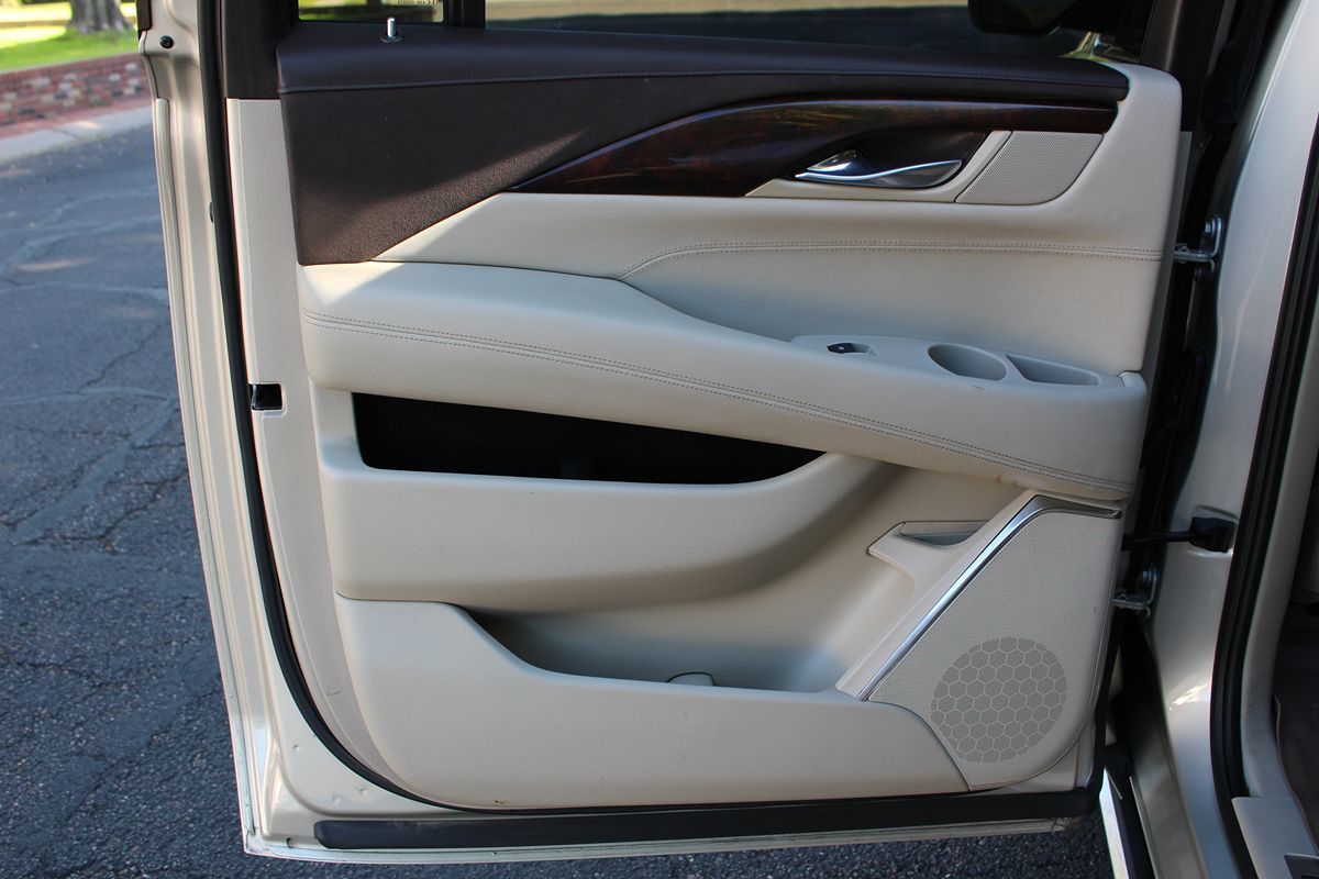 2015 Cadillac Escalade ESV Premium - Photo 16
