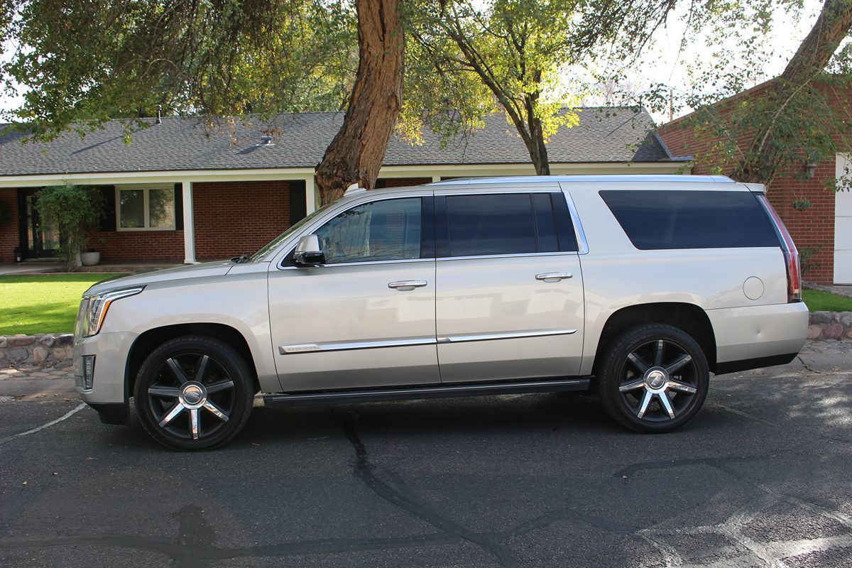 2015 Cadillac Escalade ESV Premium - Photo 2