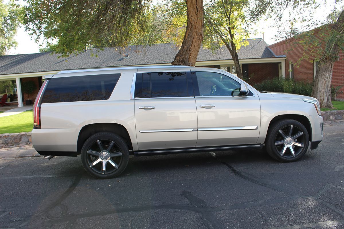 2015 Cadillac Escalade ESV Premium - Photo 3