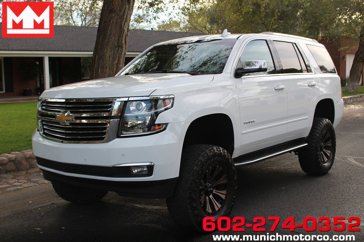 2019 Chevrolet Tahoe 4WD Premier's photo