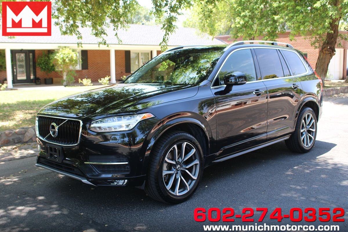 2019 Volvo XC90 Momentum AWD photo
