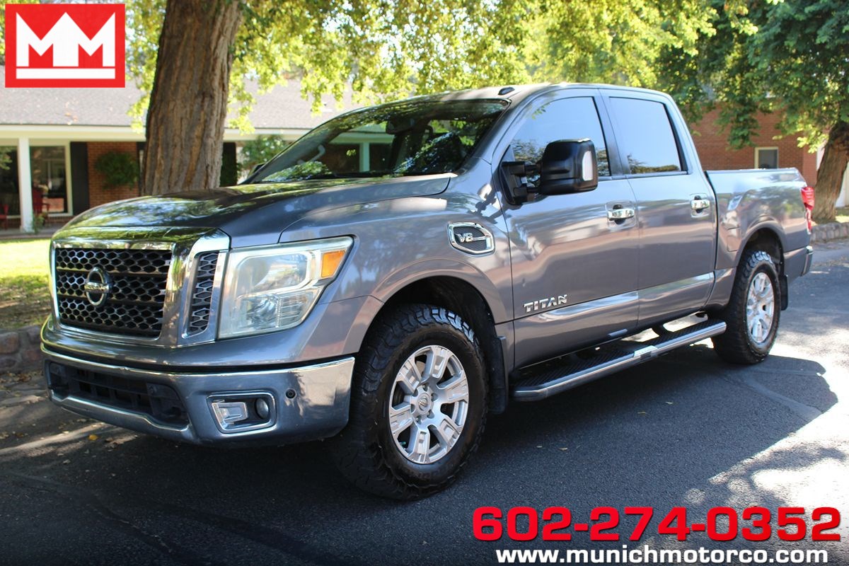2017 Nissan Titan SV