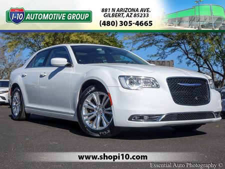 2017 Chrysler 300 Limited