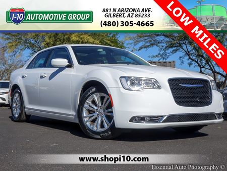 2017 Chrysler 300 Limited