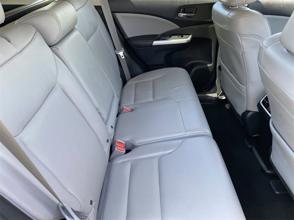 2016 Honda CR-V Touring photo 12