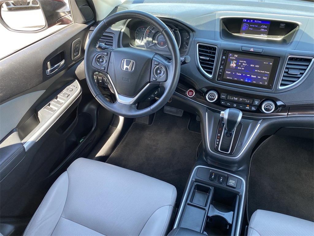 2016 Honda CR-V Touring photo 13