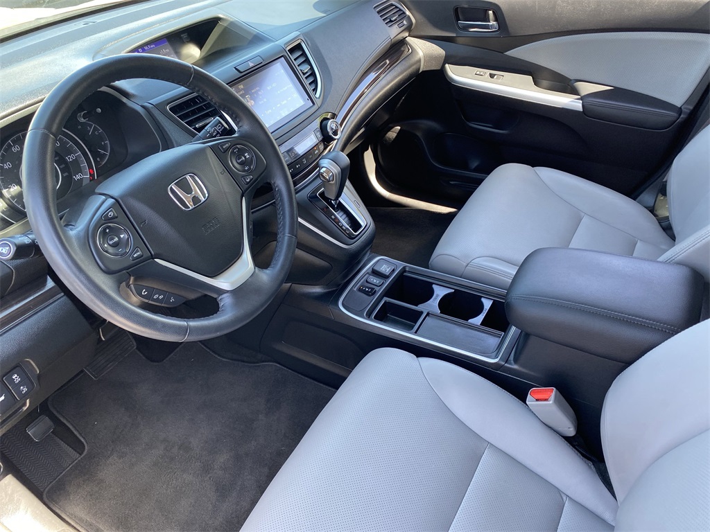 2016 Honda CR-V Touring photo 17