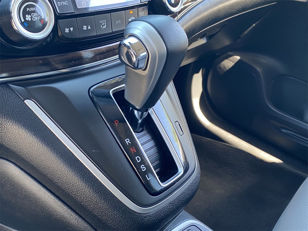 2016 Honda CR-V Touring photo 25