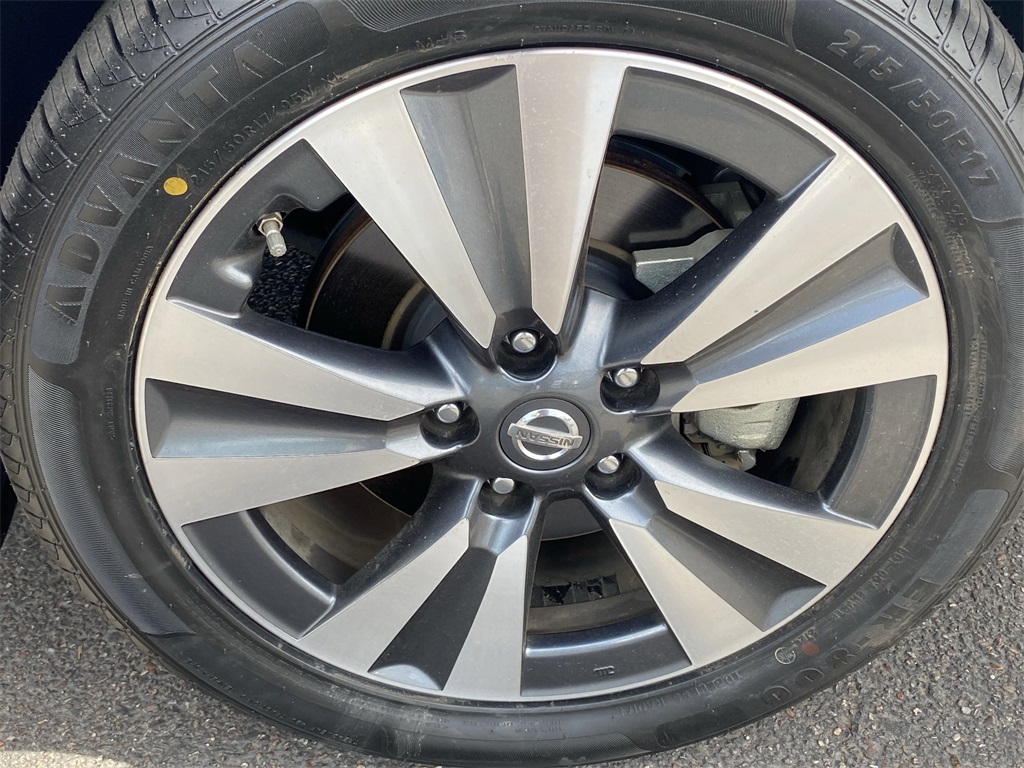 2017 Nissan Leaf SL photo 7