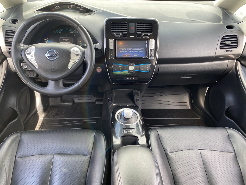 2017 Nissan Leaf SL photo 13
