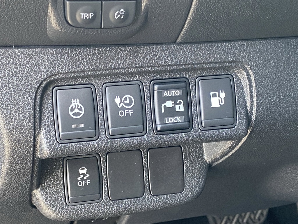 2017 Nissan Leaf SL photo 23