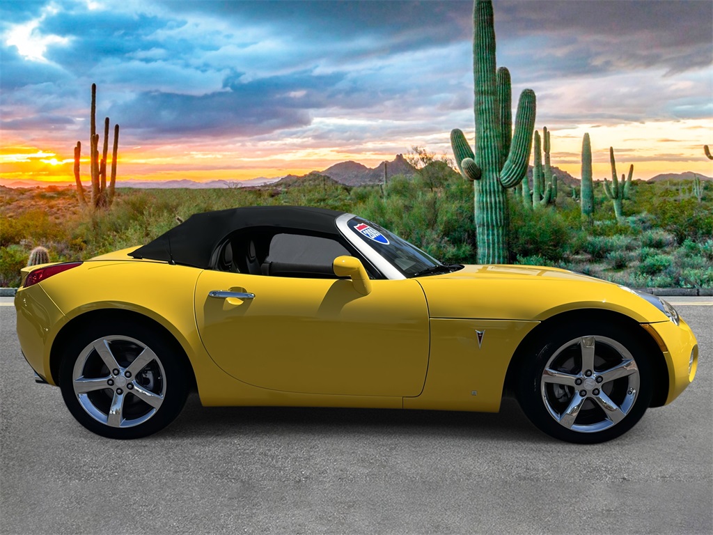 2009 Pontiac Solstice Base photo 2