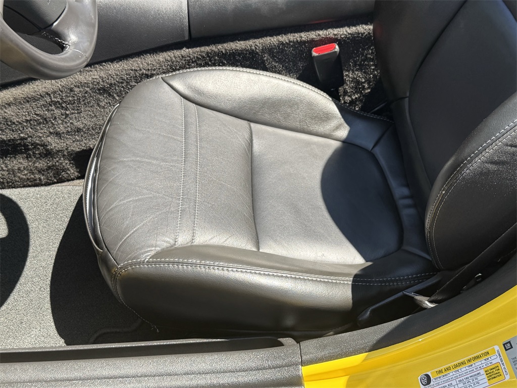 2009 Pontiac Solstice Base photo 15