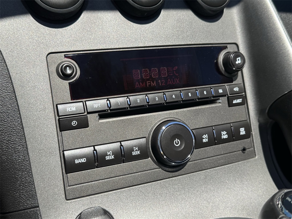 2009 Pontiac Solstice Base photo 17