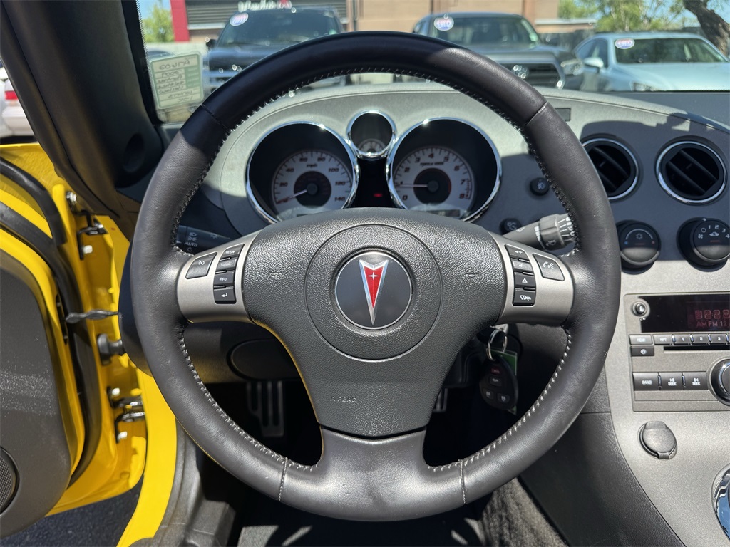 2009 Pontiac Solstice Base photo 20
