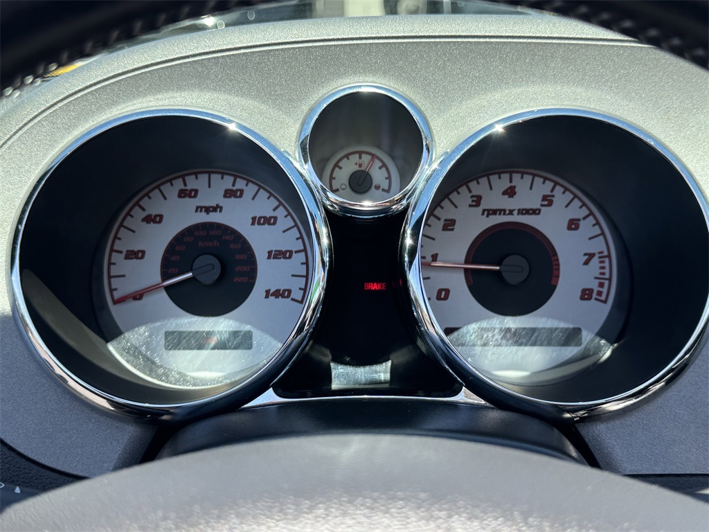 2009 Pontiac Solstice Base photo 25