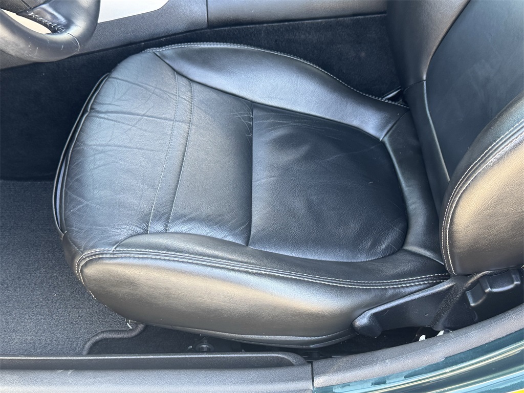 2008 Saturn Sky Convertible photo 16