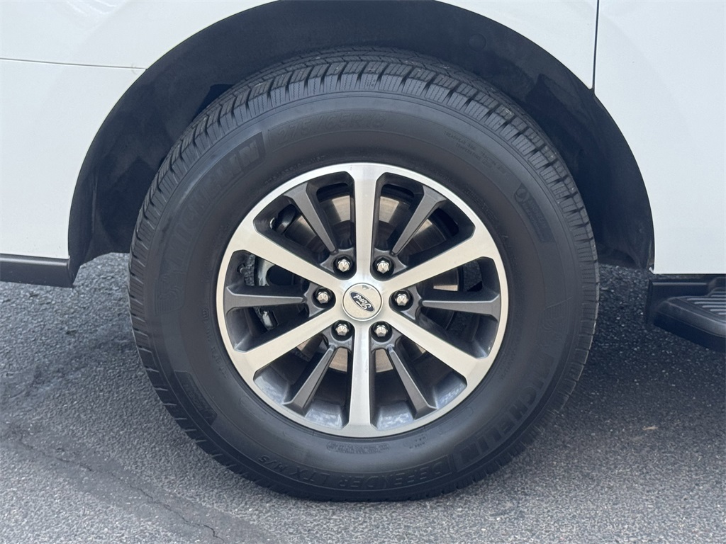 2020 Ford Expedition MAX XLT photo 5