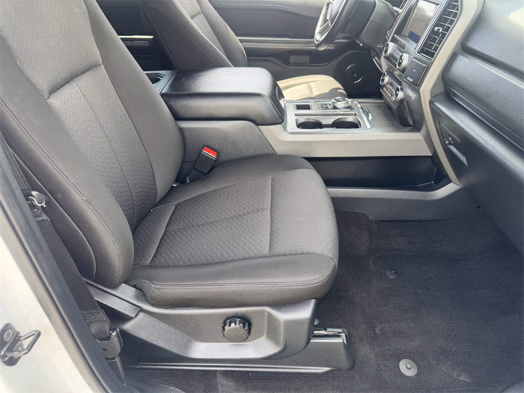 2020 Ford Expedition MAX XLT photo 7