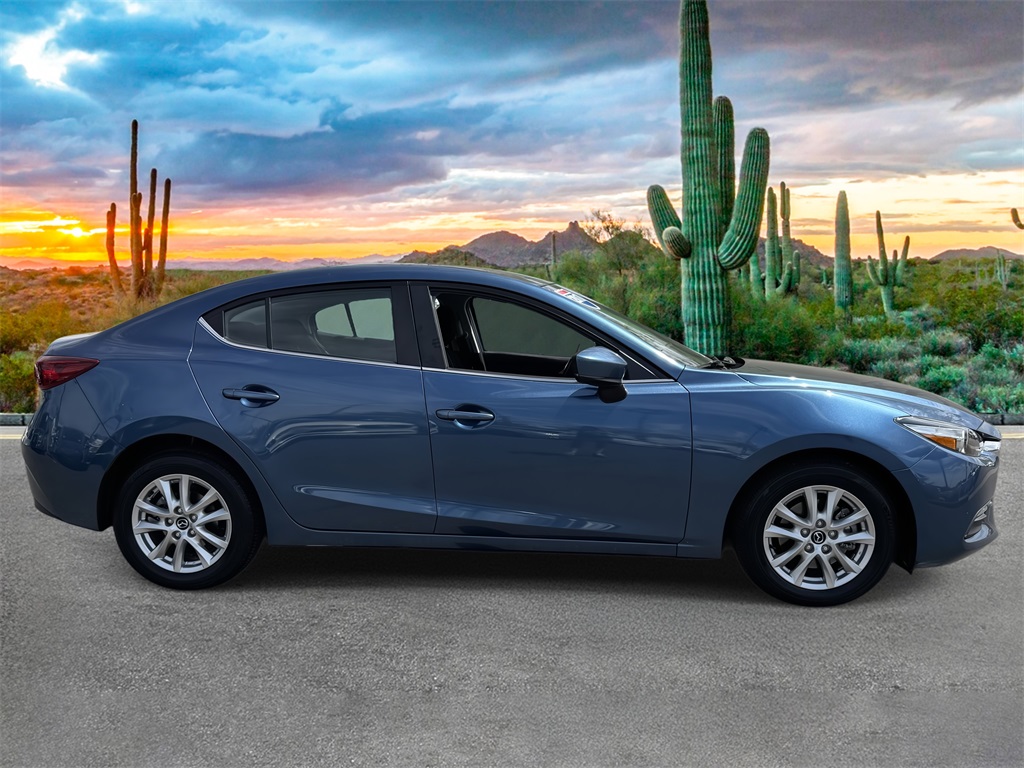 2017 Mazda Mazda3 Sport photo 2