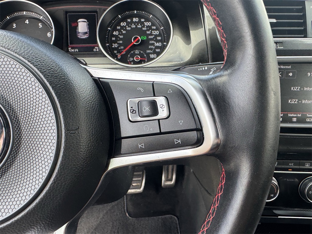 2017 Volkswagen Golf GTI S photo 25