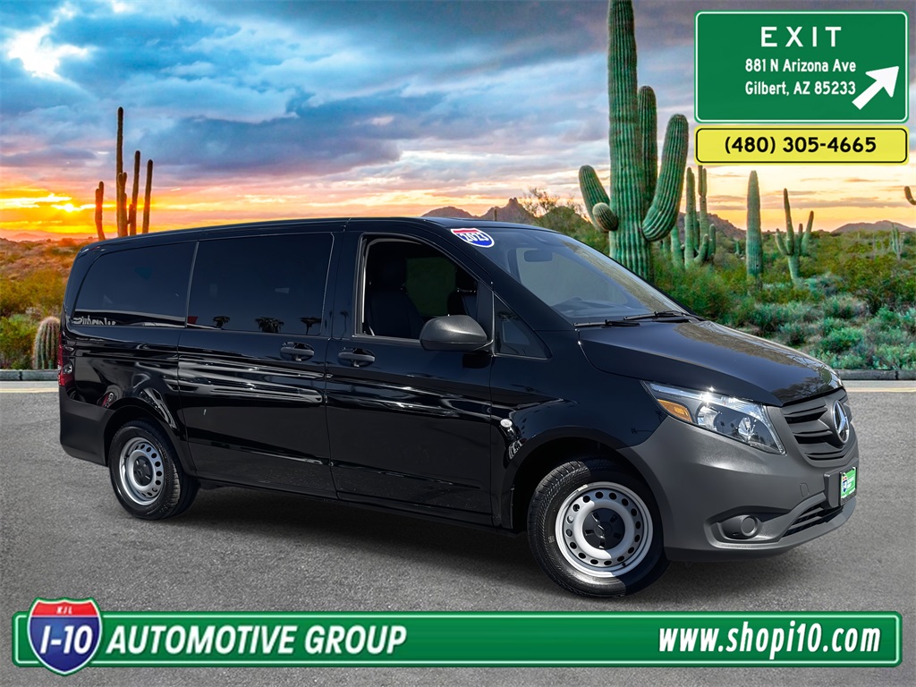 2023 Mercedes-Benz Metris Passenger Van